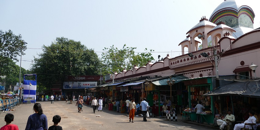 A view of Kalighat Temple, one of the most religious places.