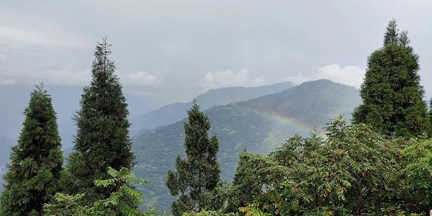 Serene view of Kalimpong, one of the serene hill stations near Bagdogra, West Bengal.