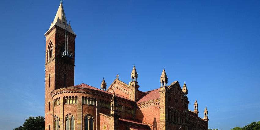 A picture of Kanpur Memorial Church, that offers some of the top things to do in Kanpur