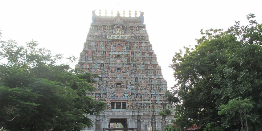 Places to visit near Kumbakonam Tamil Nadu feature ancient temples.
