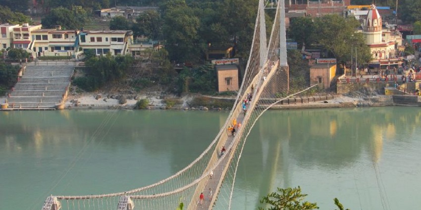 Camping rafting in Rishikesh with scenic views and adventure.