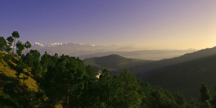 Captivating hill station offering breathtaking views of Himalayan peaks.