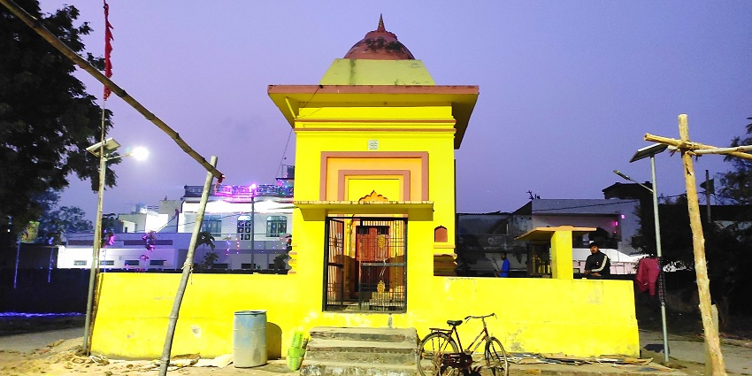 Picture of the ancient ruins and significant Buddhist relics in Kaushambi near Allahabad.