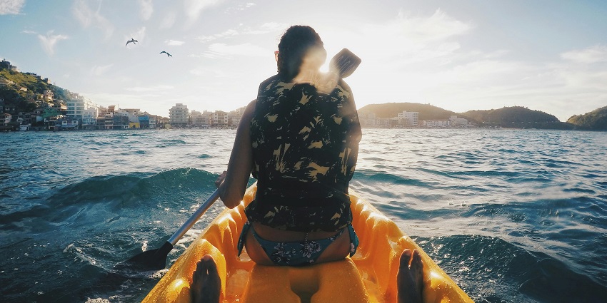 A picture of kayaking on the Kundalika River, providing a peaceful way to enjoy.