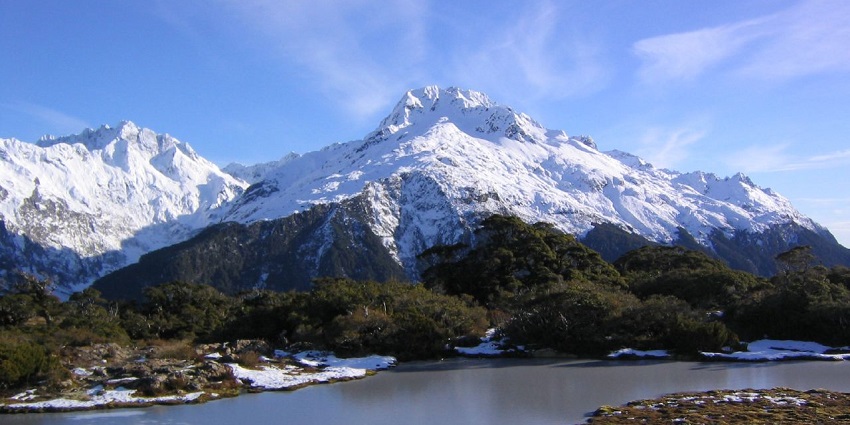Experience the spectacular vistas along the national park’s Key Summit Track.