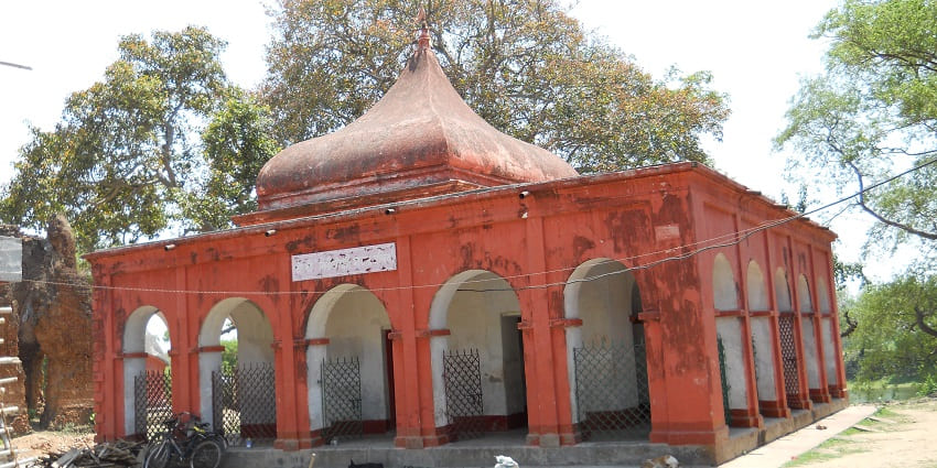 A picture of Kiriteswari Temple, which is one of the top Kali temples in Kolkata.