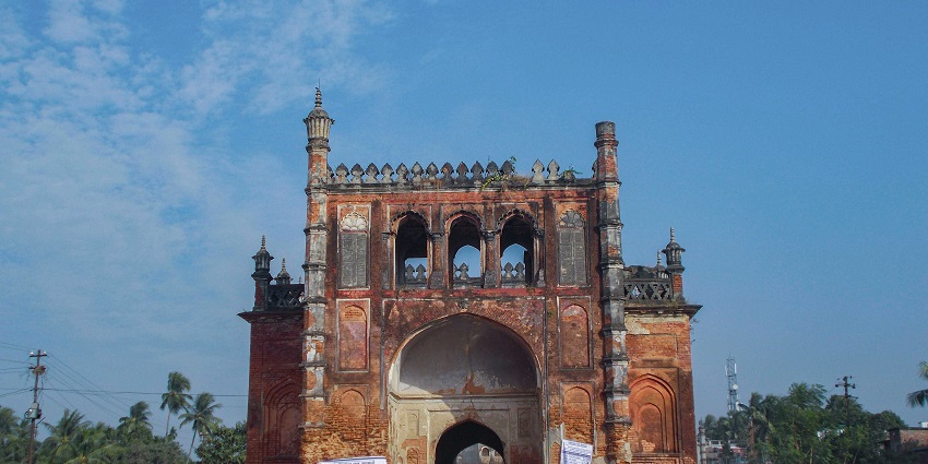 The entrance of the palace Krishnanagar Rajbari, West Bengal