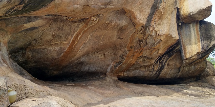 An image of Lenyadri caves, which is one of the best places to visit while Naneghat Trekking.
