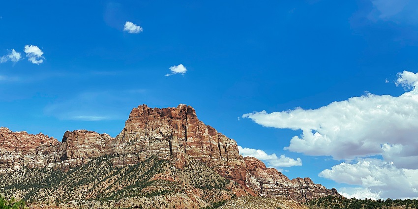 An image of a hidden canyon trail in the Zion National Park, a famous tourist spot in Utah