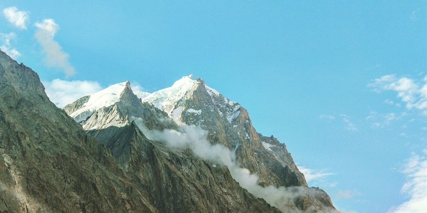 Madmaheshwar Temple is surrounded by the beautiful Chaukhamba Hills in Uttarakhand.