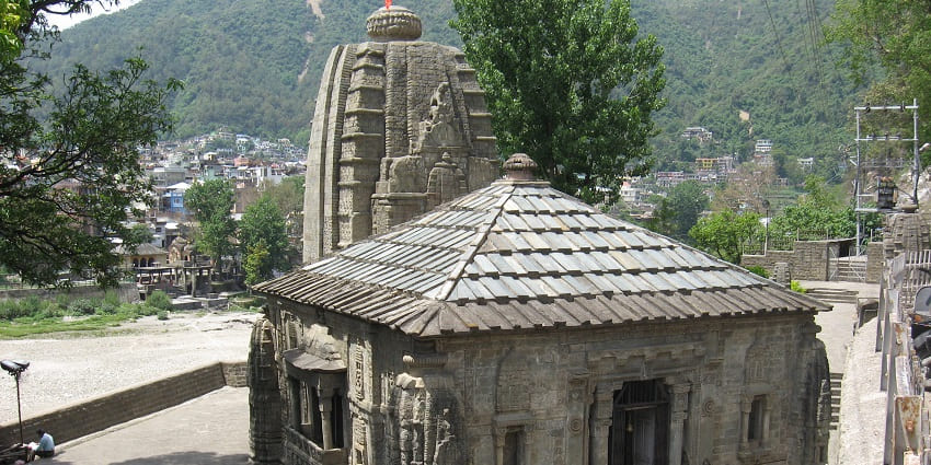 The beautiful location of Ardhnarishwar Temple.