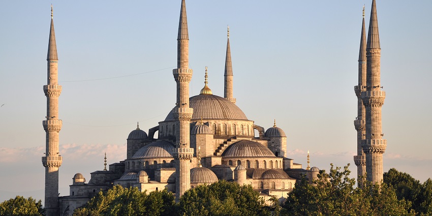 Suleymaniye Mosque with stunning views and architectural significance.