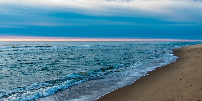 An image of Long Point Beach, a very popular beach in Ontario situated on Lake Erie.