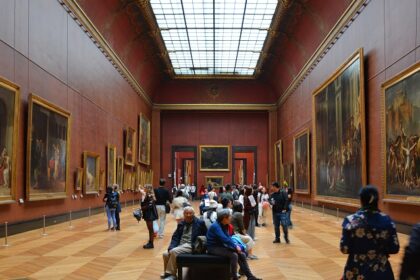 Louvre Museum showcasing masterpieces and stunning architecture.