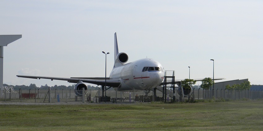 Busy airport with international connections and advanced passenger services.