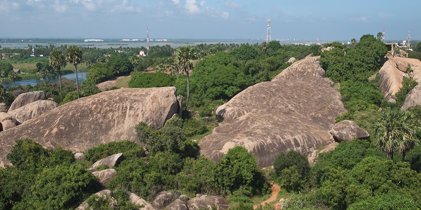 A picture of rock-cut temples, Mahabalipuram which is best for culture enthusiasts.