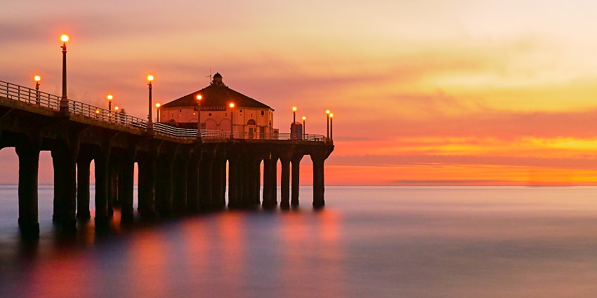 An image of Manhattan Beach, one of the best beaches to visit in California
