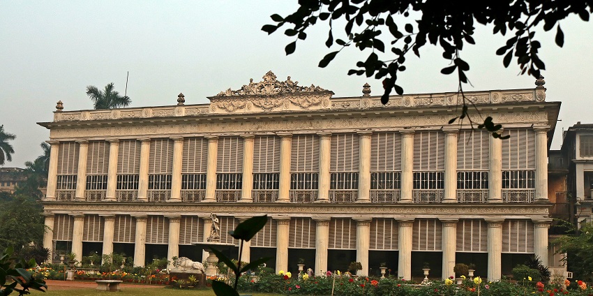 A view of the Marble Palace, featuring its exquisite marble architecture and art collection