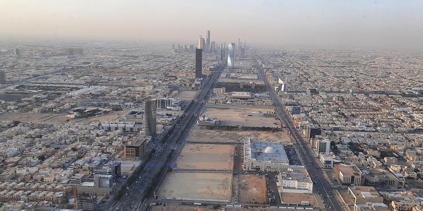 The skyscraper is among the best things to see in Riyadh offering panoramic city views