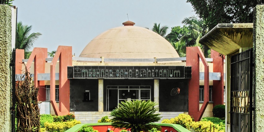 An image of Meghnad Saha Planetarium, a science centre located near Ramnabagan Wildlife Sanctuary.