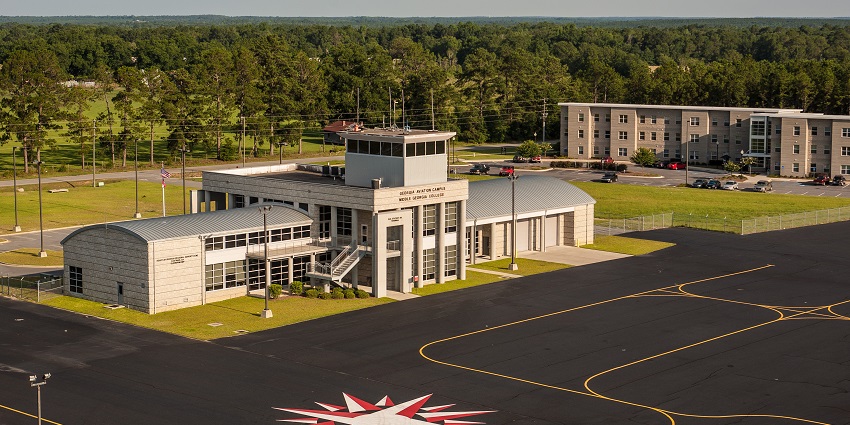 Regional hub connecting Macon and central Georgia to key destinations.