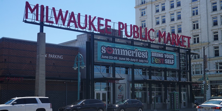 A vibrant view of the market, one of the famous places near Milwaukee Art Museum.