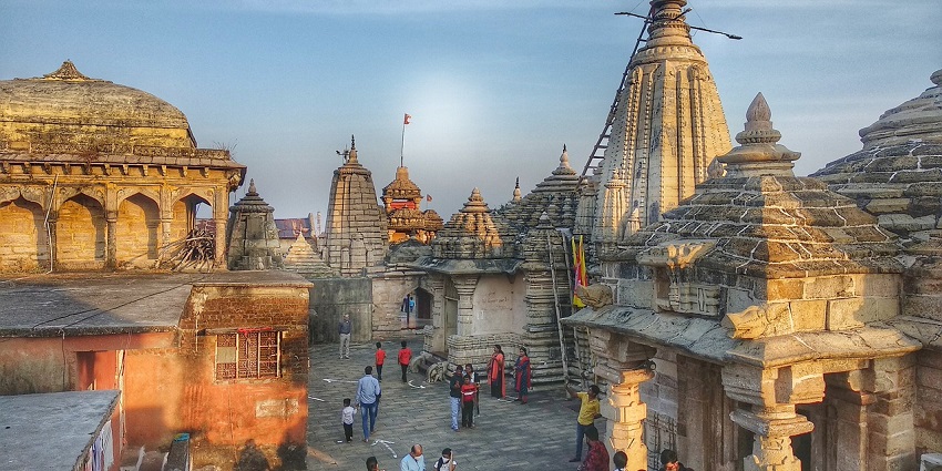 A picture of Mira Mandir, an important temple in Kolkata known for its devotion to Mirabai.
