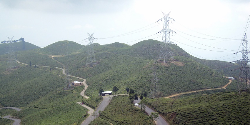 Mesmerising Sumendu lake at Mirik, a retreat to one’s eyes.