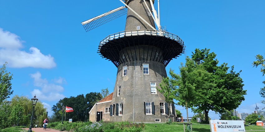 Image of De Valk is a tower factory and museum in Leiden, Netherlands - places to visit near corpus museum