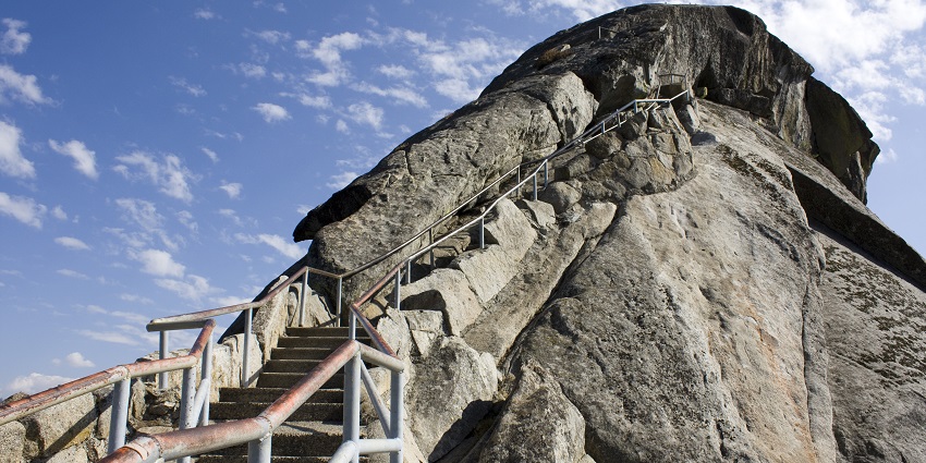 An image of the Moro Rock trail, a famous place in Sequoia National Park.
