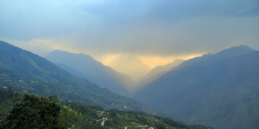 Serene trails with breathtaking views of Nanda Devi peaks.