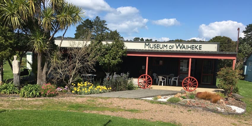 The entrance area of the museum is located on Waiheke Island in New Zealand