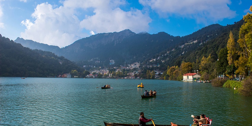 A picture of Naini Lake in Nainital, a must-visit among hill stations near Vrindavan.