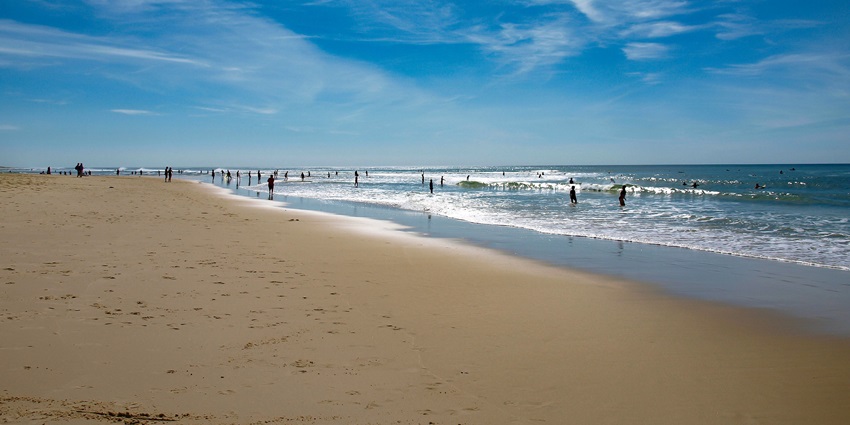 Secluded beach Nardaran with crystal-clear waters and a peaceful setting in Azerbaijan.