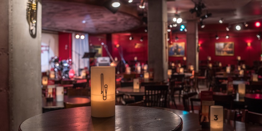 Cozy Istanbul club known for live jazz performances and ambiance