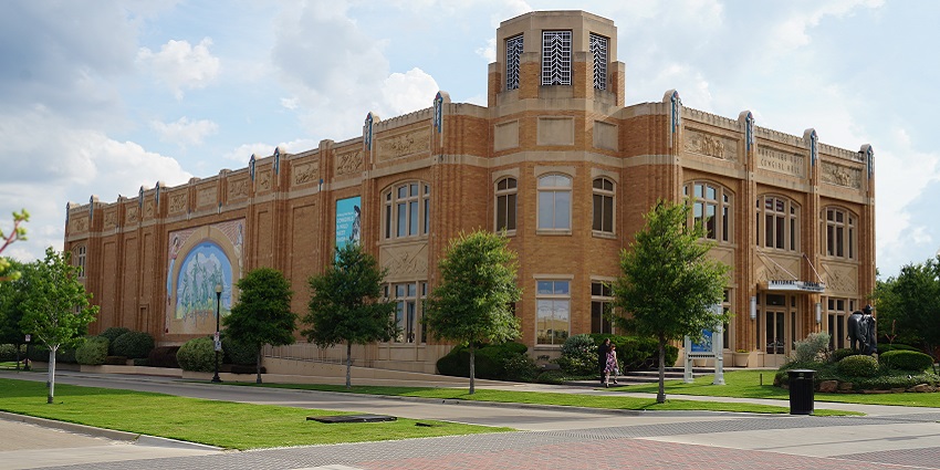 An image of the National Cowgirl Museum, a popular destination for art lovers visiting Fort Worth