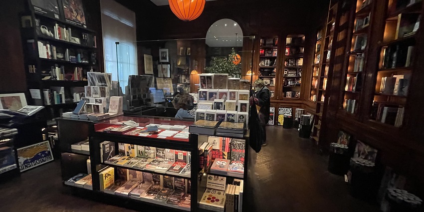 An image of Gift shop at Neue Galerie Museum, New York City, showcasing art books and decorative items