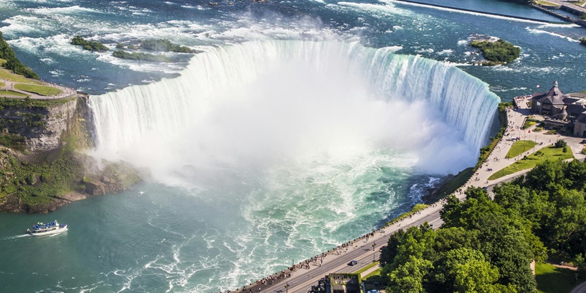 A view of Niagara Falls with its resplendent streams and cascading beauty in Canada
