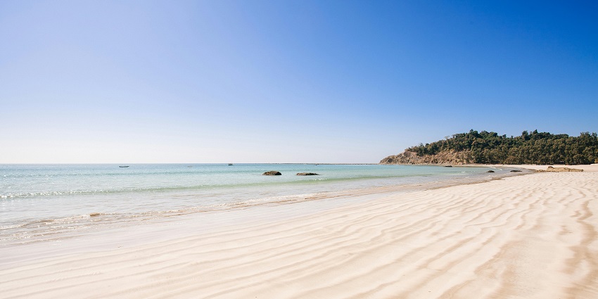 A picture of a Snorkelling at Nivati Beach, showcasing the depth of Snorkeling in Tarkarli