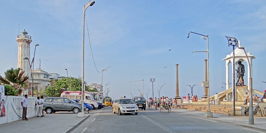A picture of the Old Lighthouse, one of the best places to visit in Pondicherry.