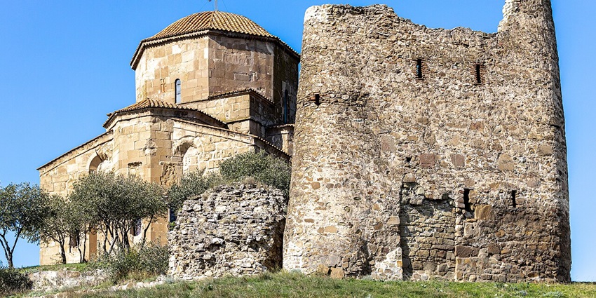 Follow the photography guidelines for Jvari Monastery photos.