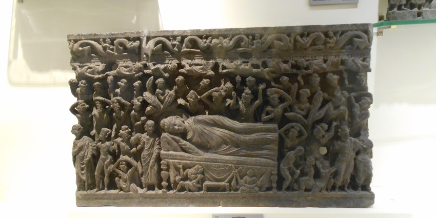 An image of the Indian Museum Sculpture present in the Art Museum and Gallery.