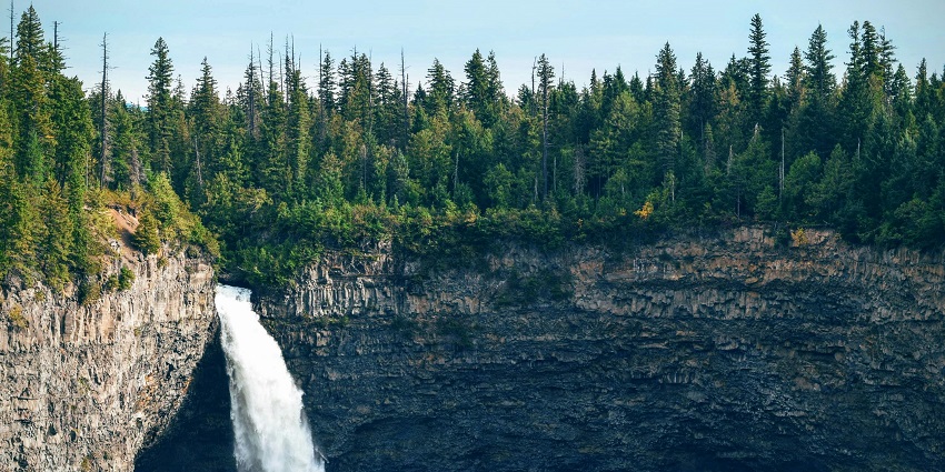 An image of average price and essential tips for planning a trip to Bamni Waterfalls