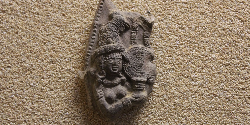 A close-up view of ancient artefacts that are in the museum.