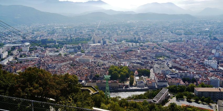 Check the weather forecast before visiting the Bastille Fort