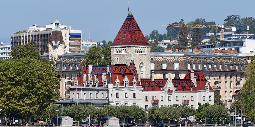 Ouchy Promenade, a picturesque lakeside promenade offering scenic views of Lake Geneva.