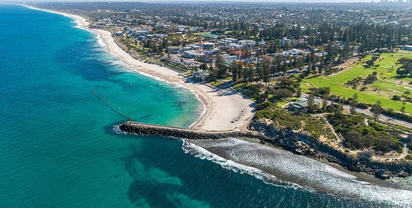 Discover the top Perth Beaches for relaxation, adventure, and family fun