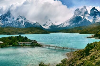 A detailed guide to all the interesting places to visit in Chile that offer natural beauty.