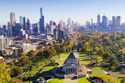 Explore the places to visit in Melbourne, where history and modern vibes collide.