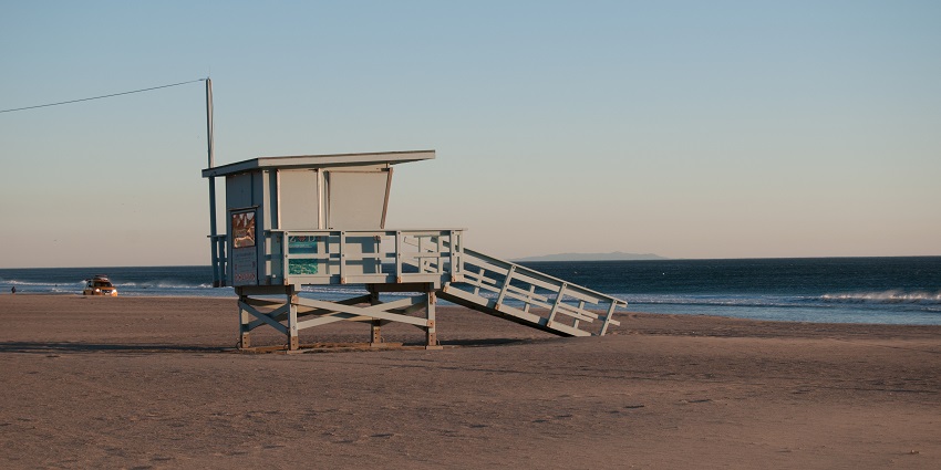 An image of the sandy shoreline of Point Dume beach in winter, a hidden gem among secluded beaches in Los Angeles.